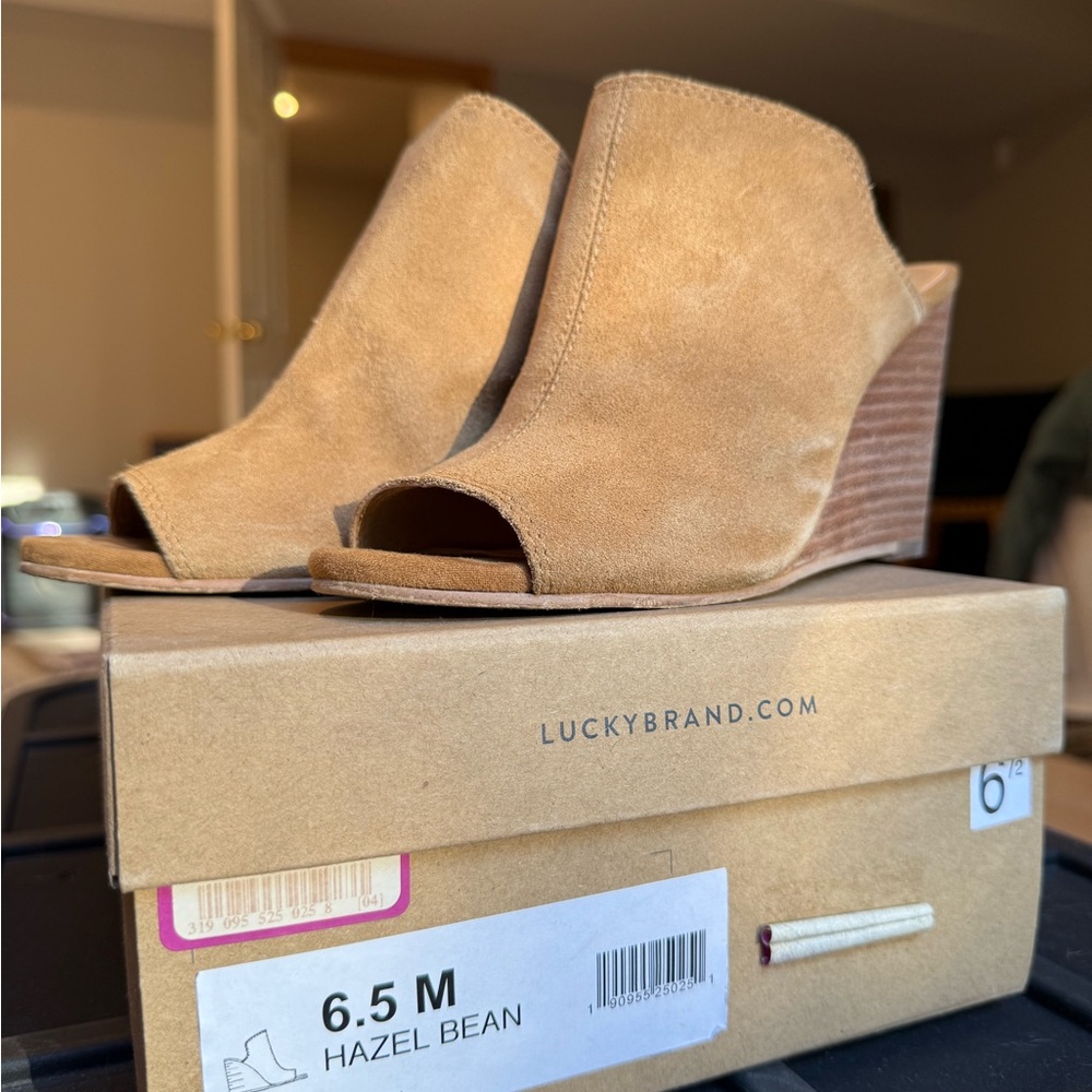 Lucky Brand Hazel Bean Suede Open-Toe Wedge Sandals - Bean